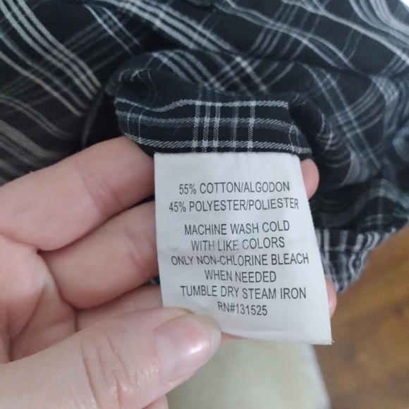 Beverly Hills Polo Club Men's Black and White Plaid Short Sleeve Button Up Shirt - Picture 11 of 11